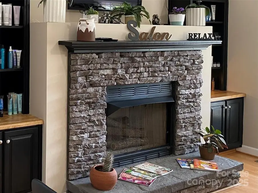 2562 Dellwood Road, Waynesville, NC 28785 - Image #2