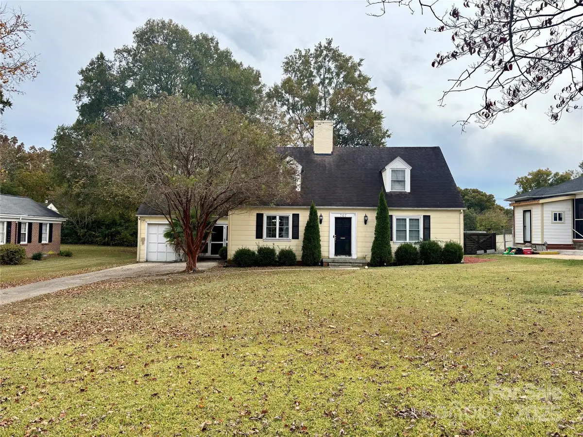 707 W Barr Street, Lancaster, SC 29720 - Image #1