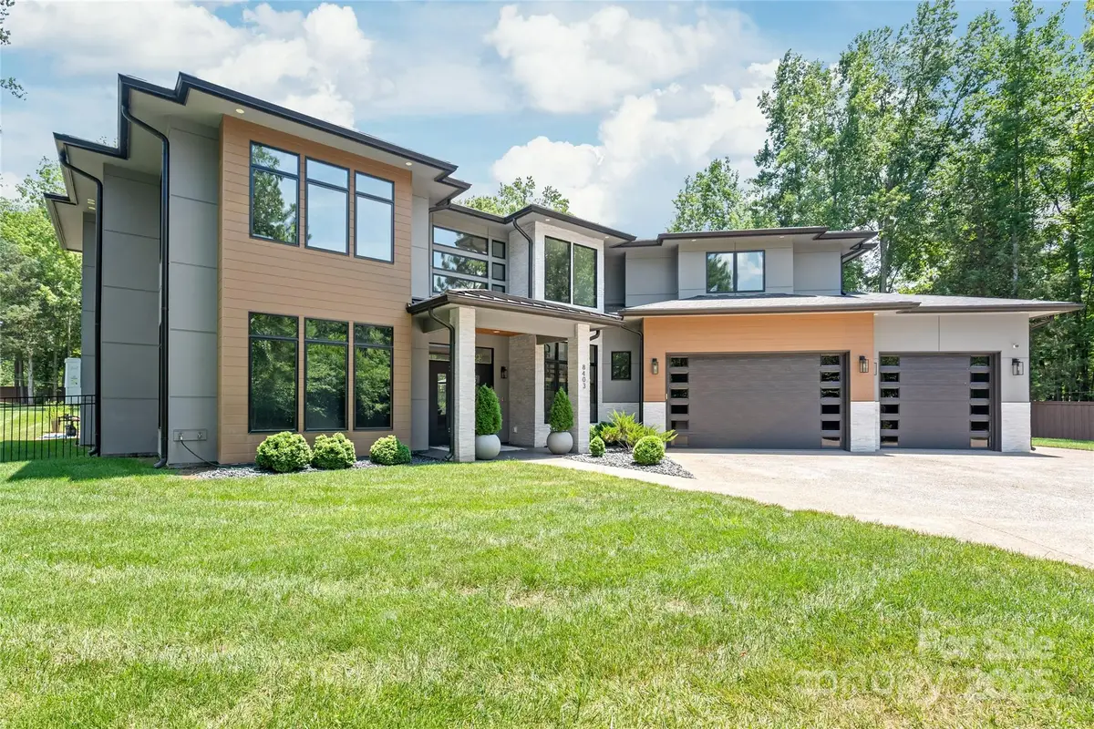8403 Sarsfield Court, Waxhaw, NC 28173 - Image #1