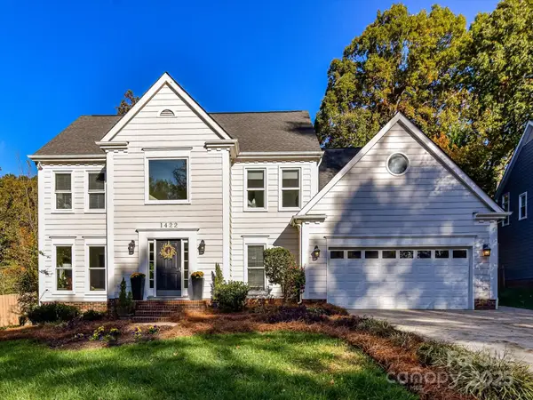 1422 Ashstead Lane, Matthews, NC 28105