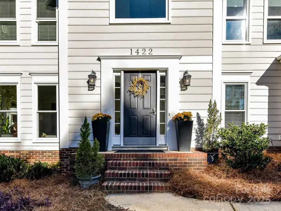 1422 Ashstead Lane, Matthews, NC 28105 - Image #2