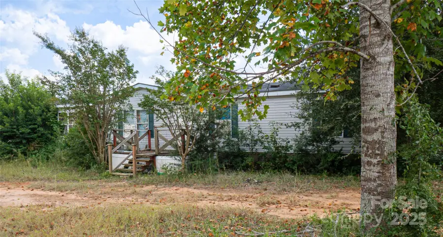 6140 Phoenix Court, Wedgefield, SC 29168 - Image #3