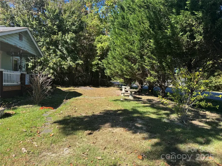 159 Lytle Road, Hendersonville, NC 28792 - Image #3