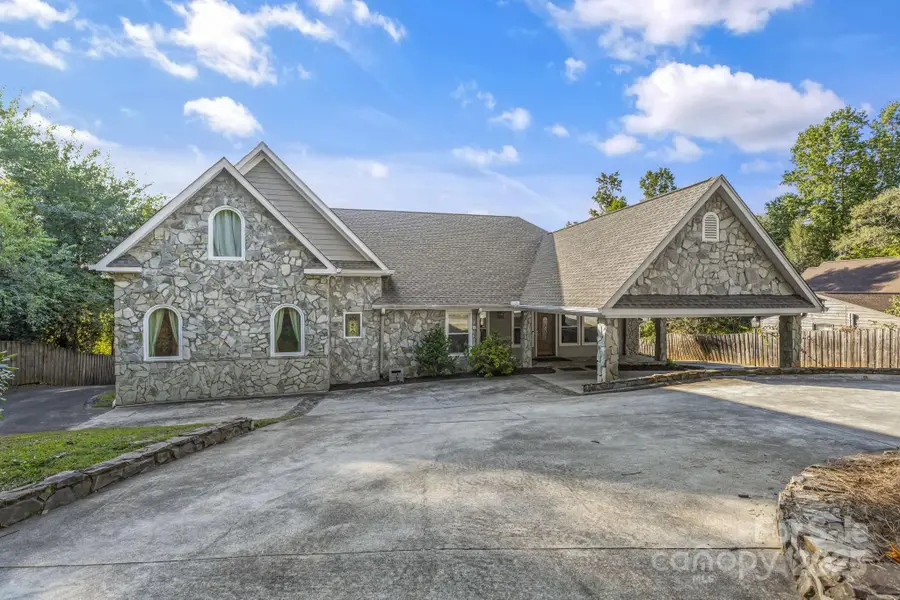 10 Scout Road, Greenville, SC 29611 - Image #2