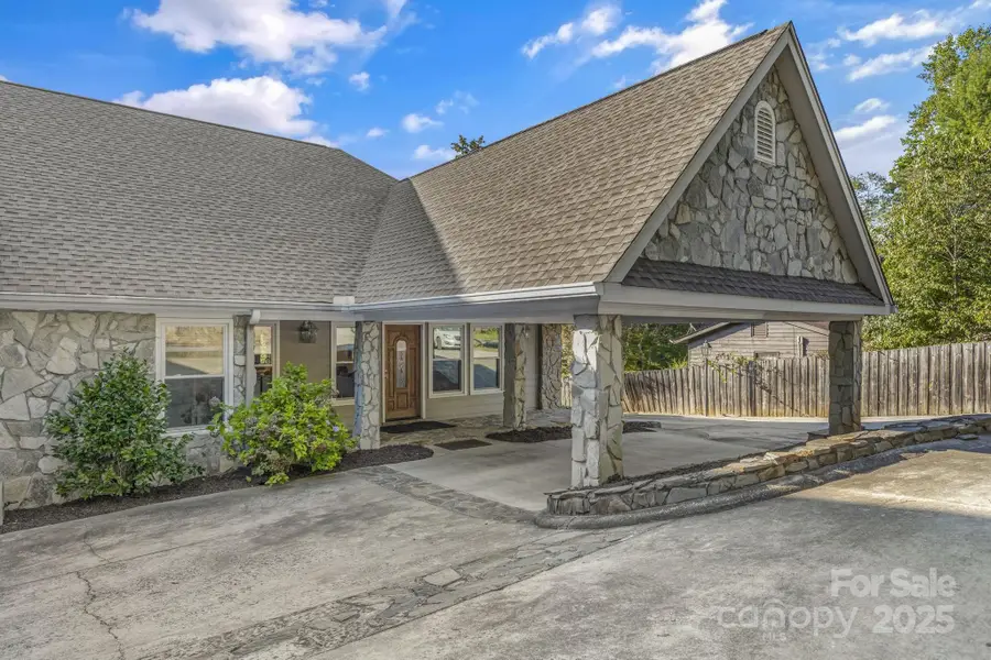 10 Scout Road, Greenville, SC 29611 - Image #3