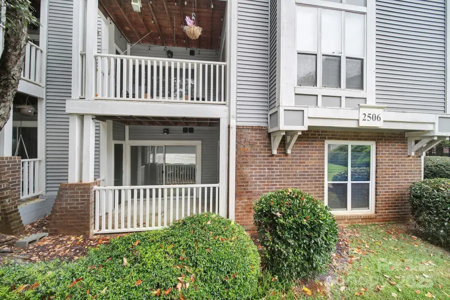 2506 Cranbrook Lane #7, Charlotte, NC 28207 - Image #2