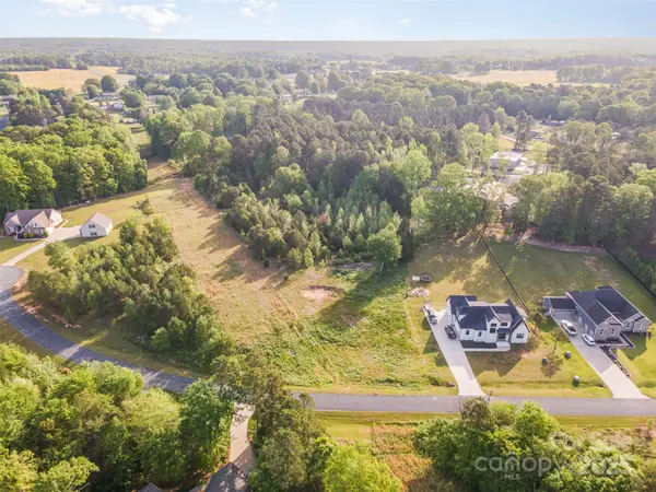 400 Forest View Drive, Kannapolis, NC 28081