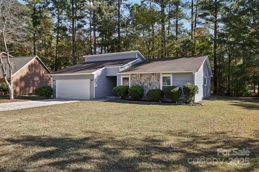 7030 Huntsmaster Drive, Charlotte, NC 28277 - Image #3