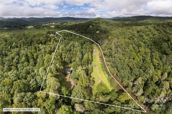 458 Rio Verde Drive, Zirconia, NC 28790