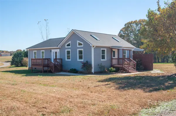 182 Redhawk Lane, Olin, NC 28660