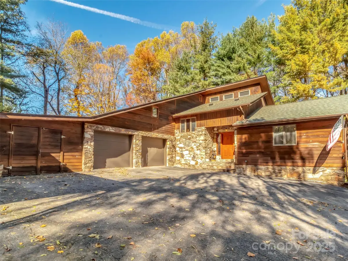 390 Echo Drive, Waynesville, NC 28786 - Image #1