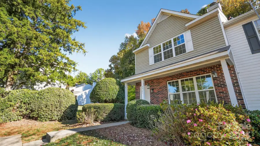 5921 Cougar Lane, Charlotte, NC 28269 - Image #2