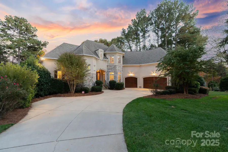 9225 Fair Oak Drive, Sherrills Ford, NC 28673 - Image #2
