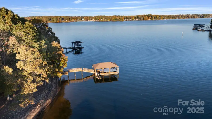 9225 Fair Oak Drive, Sherrills Ford, NC 28673 - Image #3