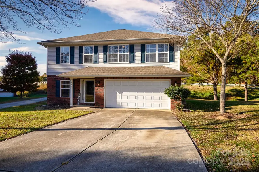 2707 Ireton Place, Kannapolis, NC 28083 - Image #2