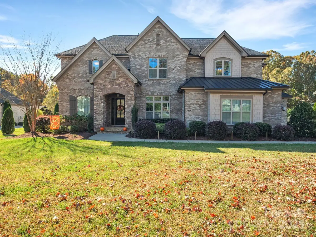 308 Wheatberry Hill Drive, Matthews, NC 28104 - Image #1