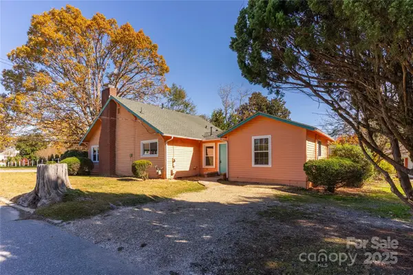 422 Hebron Road, Hendersonville, NC 28739