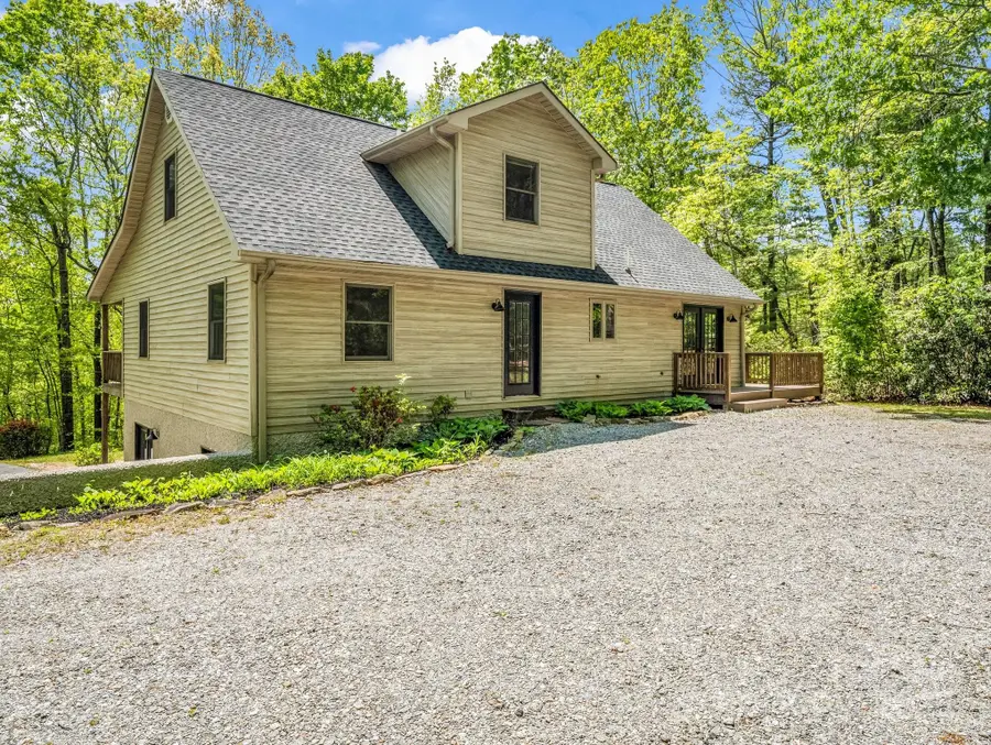 2304 Mountain Page Road, Saluda, NC 28773 - Image #3