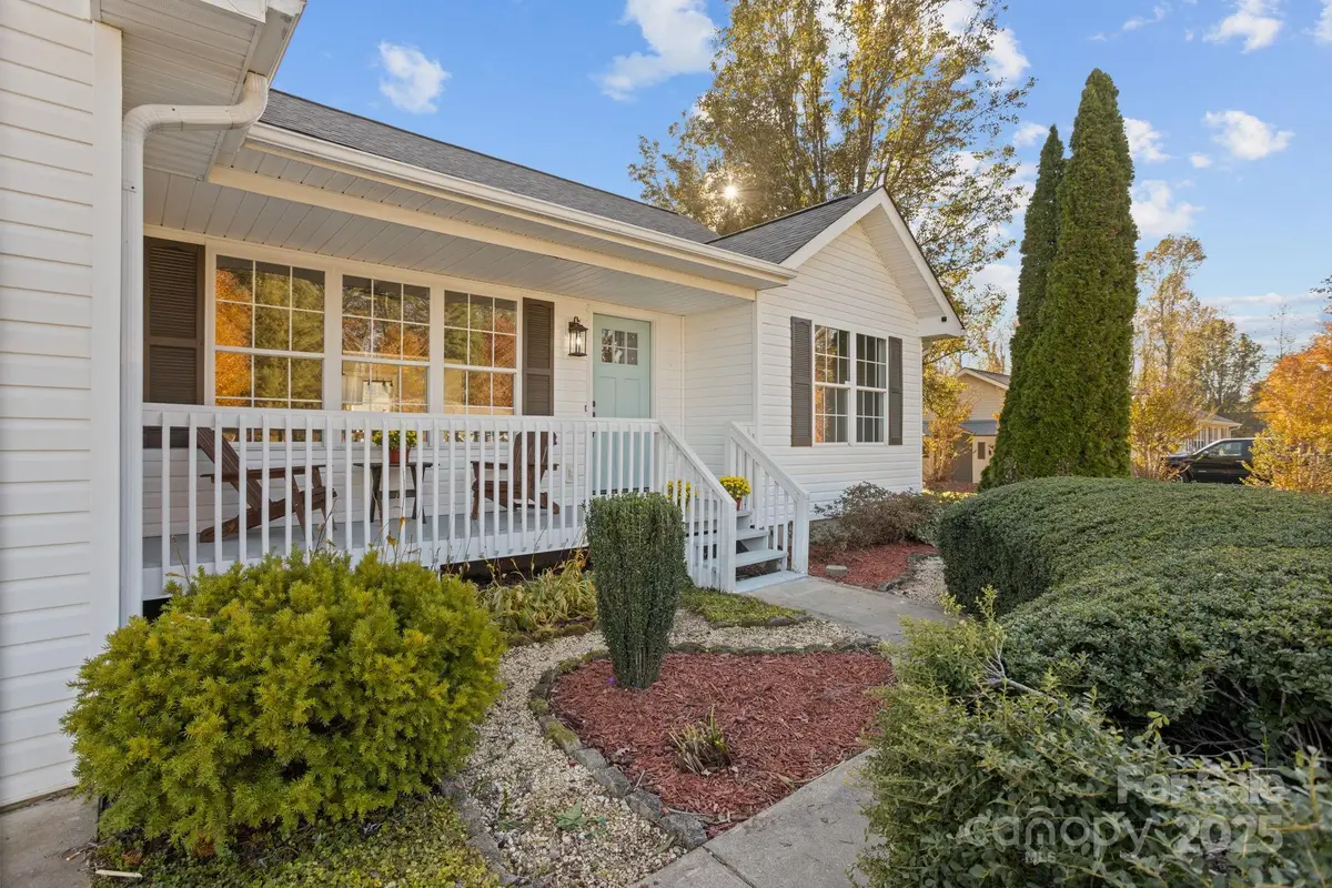 130 Sharons Way, East Flat Rock, NC 28726 - Image #1