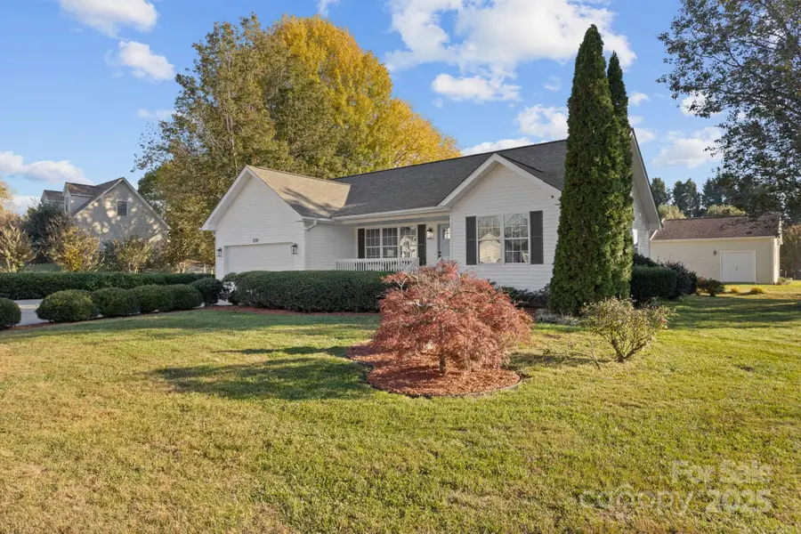 130 Sharons Way, East Flat Rock, NC 28726 - Image #3