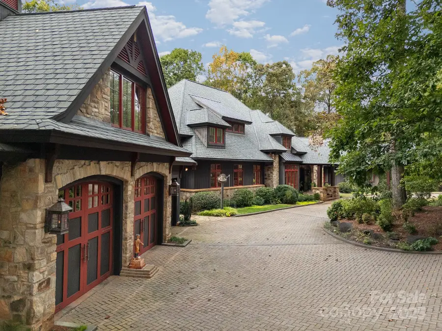 900 Fairview Farms Road, Campobello, SC 29322 - Image #2