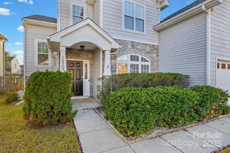 10933 Sedgemoor Lane, Charlotte, NC 28277 - Image #2