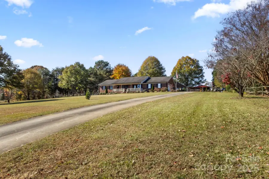 3399 Mason Spring Drive, Lincolnton, NC 28092 - Image #2