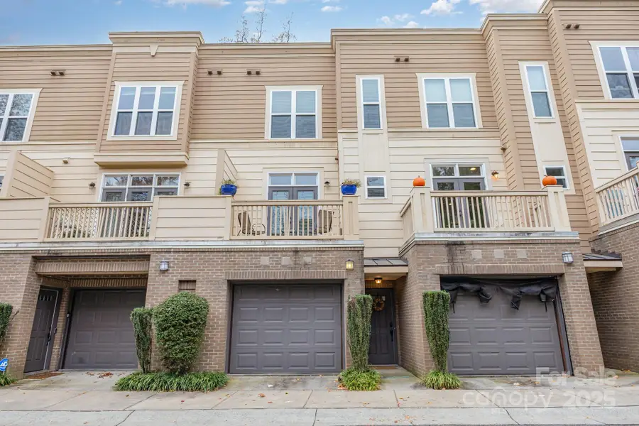 239 N Dotger Avenue N #F-7, Charlotte, NC 28207 - Image #2