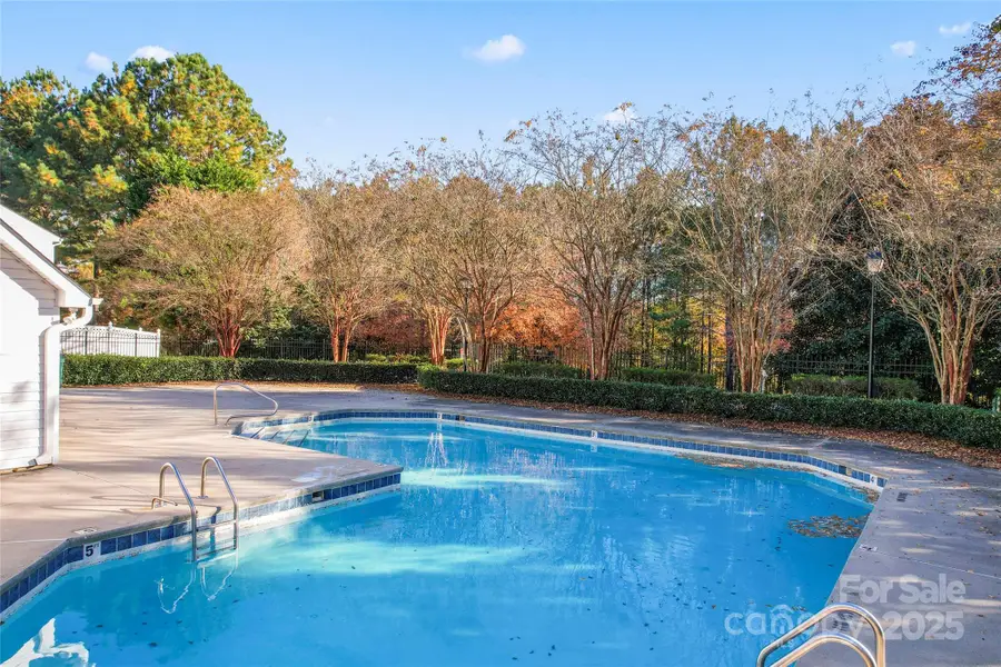 12318 Hennigan Place Lane, Charlotte, NC 28214 - Image #2