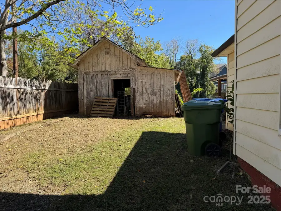 34 Bradley Street, Asheville, NC 28806 - Image #3