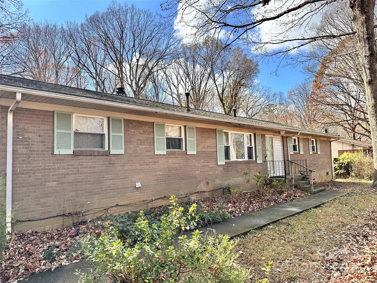 117 Robinson Avenue, Matthews, NC 28104 - Image #1