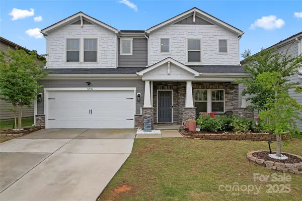 12536 Stoneybrook Parkway, Huntersville, NC 28078