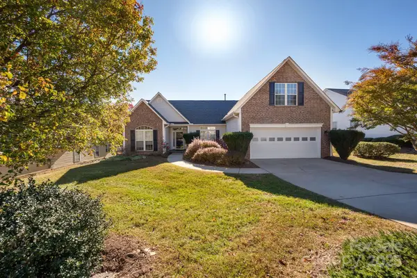 207 Farm Creek Drive E, Asheville, NC 28806