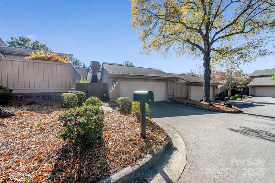5136 Dunes Court, Charlotte, NC 28226 - Image #2