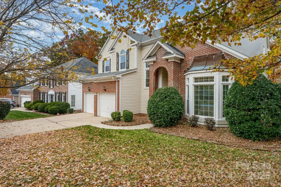 5923 Swanston Drive, Charlotte, NC 28269 - Image #2