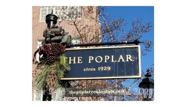 301 W 10th Street W #206, Charlotte, NC 28202