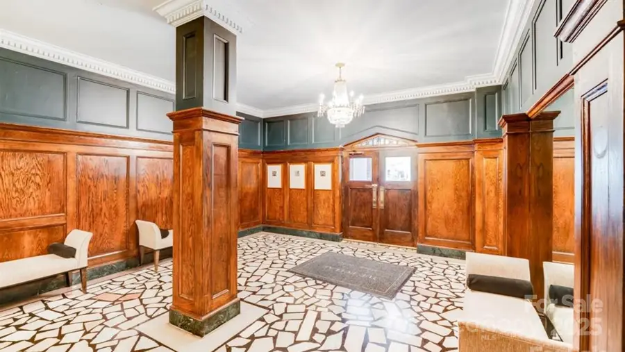 301 W 10th Street W #206, Charlotte, NC 28202 - Image #3