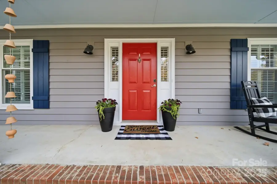 4506 Meadowridge Drive, Charlotte, NC 28226 - Image #3