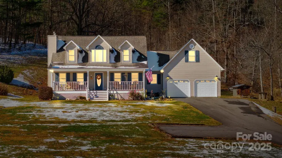 2581 Double Island Road, Green Mountain, NC 28740 - Image #3