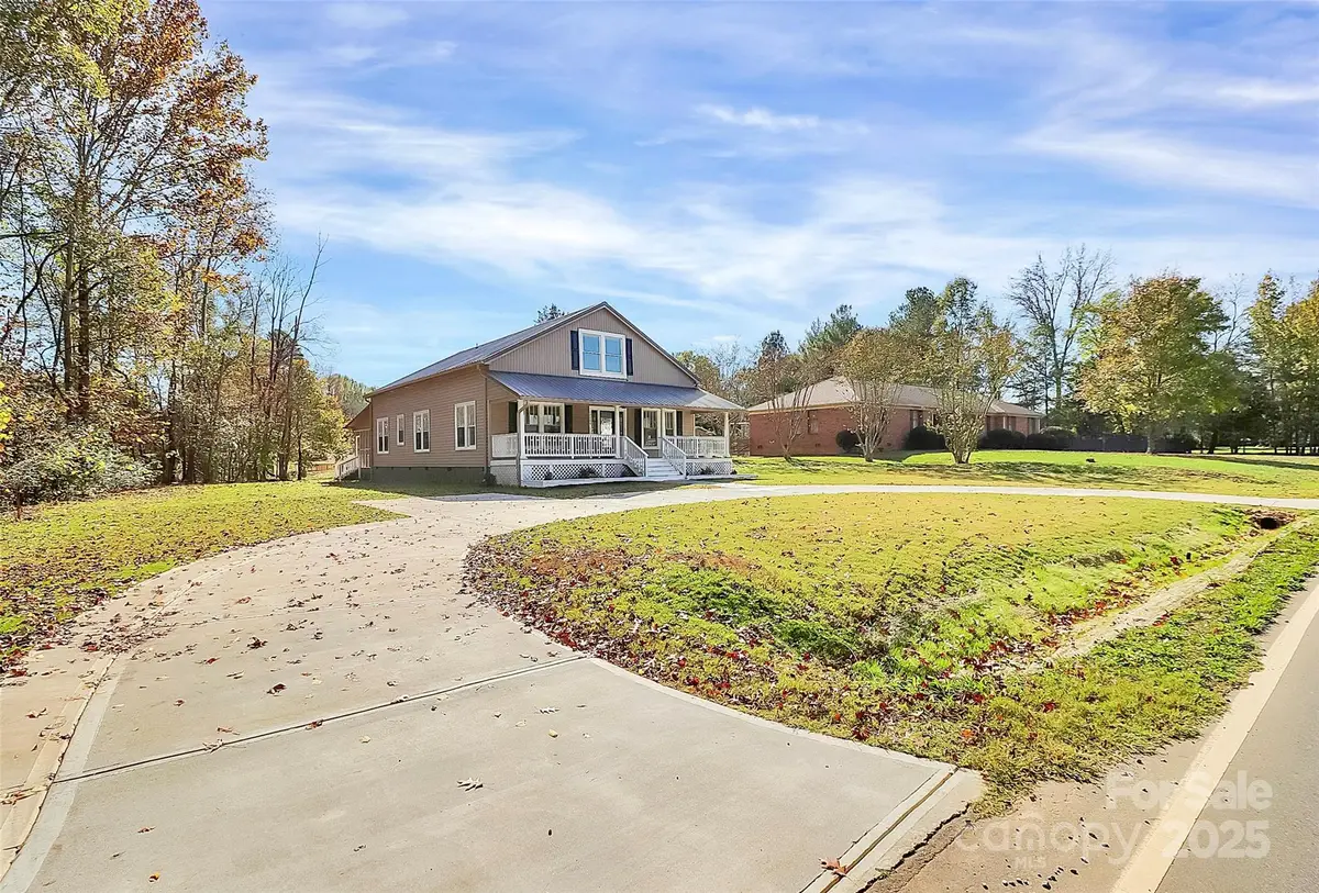 12300 Caldwell Road, Charlotte, NC 28213 - Image #1