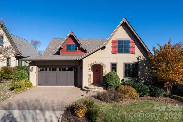 38 Chantilly Drive, Asheville, NC 28804