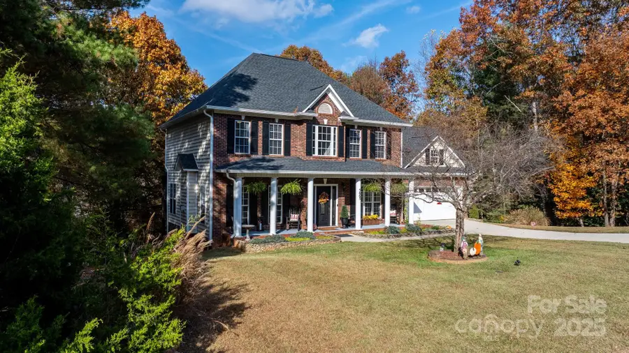 5665 Crown Terrace, Hickory, NC 28601 - Image #3