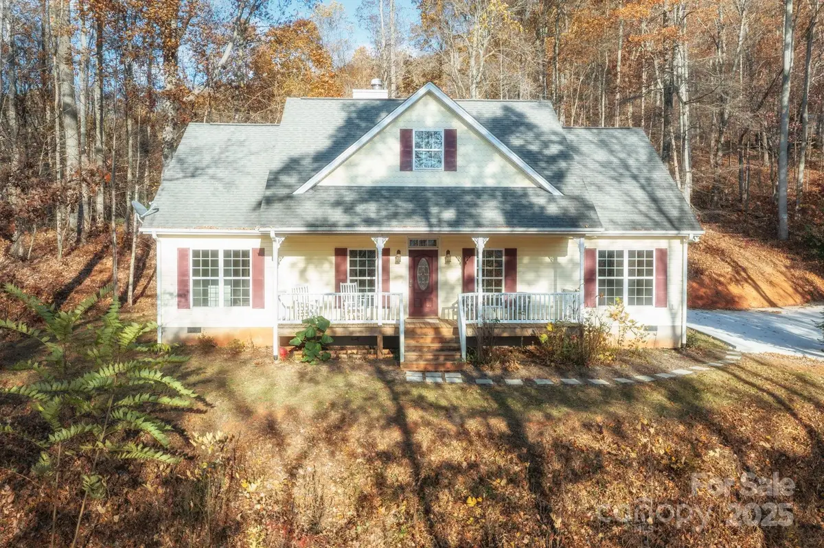 62 Mackenzie Way, Swannanoa, NC 28778 - Image #1