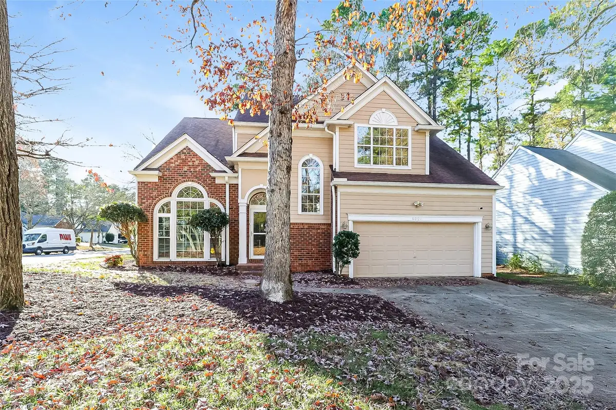 6001 Elm Cove Lane, Charlotte, NC 28269 - Image #1