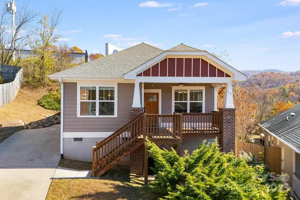 11 Byrdcliffe Lane, Asheville, NC 28805