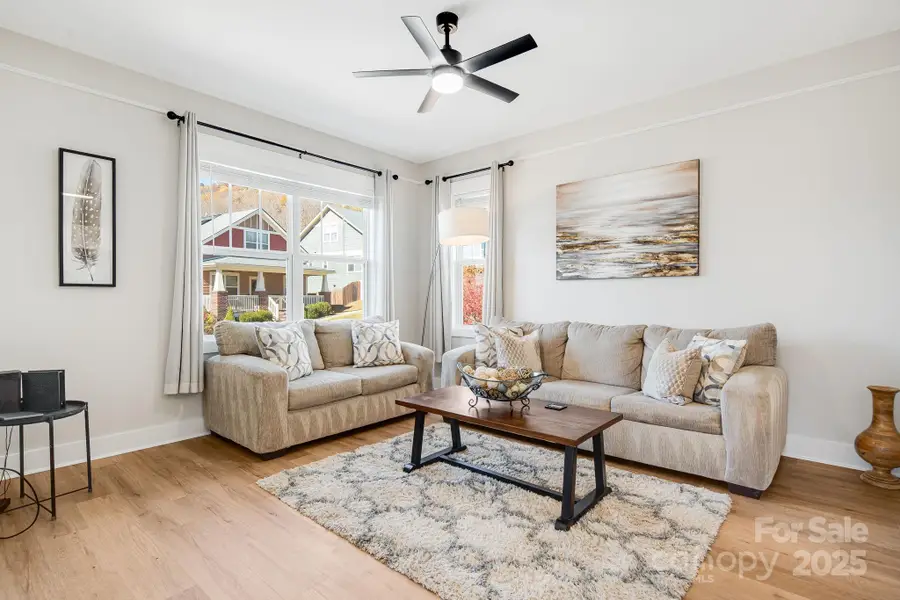 11 Byrdcliffe Lane, Asheville, NC 28805 - Image #3