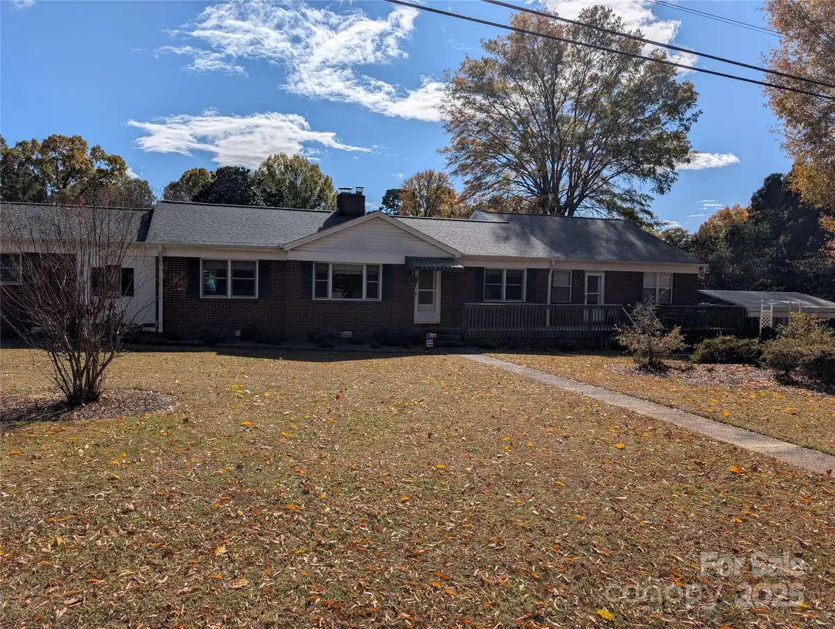 130 Mcclure Drive, Charlotte, NC 28216 - Image #1