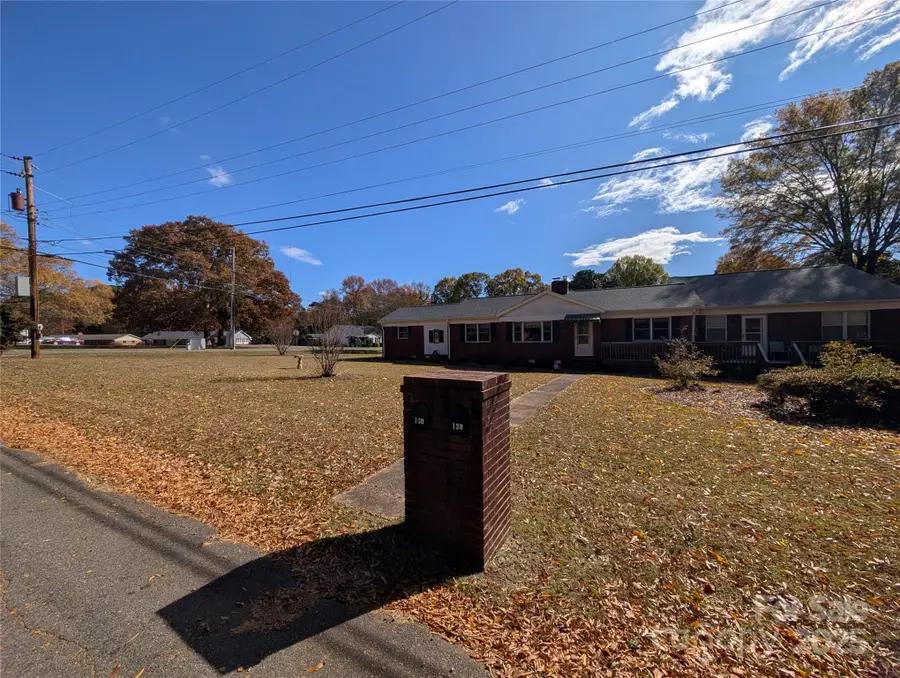 130 Mcclure Drive, Charlotte, NC 28216 - Image #2