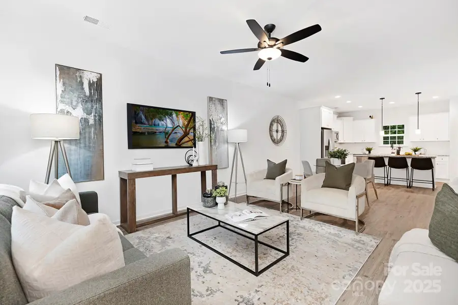 537 Dawn Circle, Charlotte, NC 28213 - Image #3