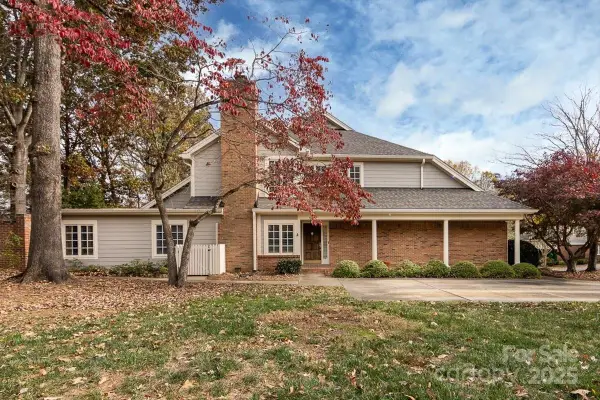 1827 Meadowood Lane, Charlotte, NC 28211